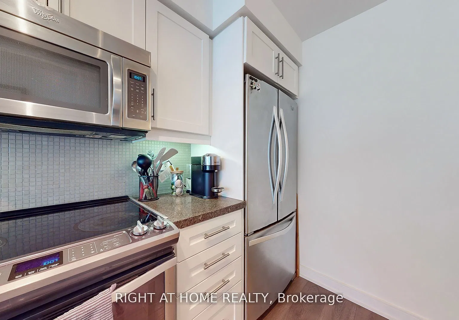 2 bed, $2,750 — Photo 4