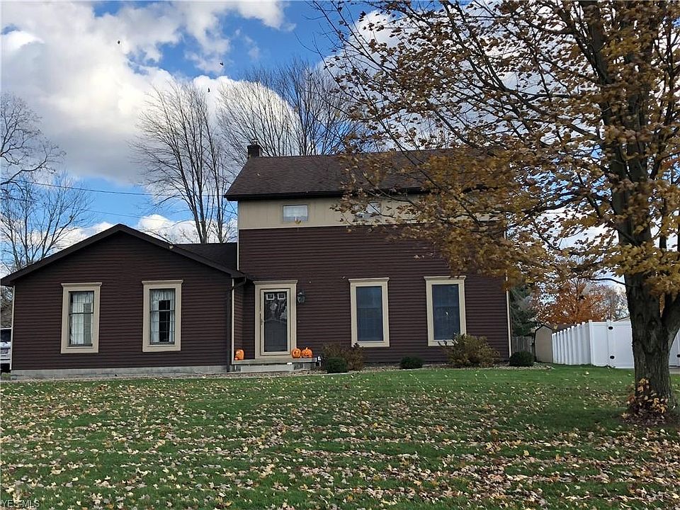 1st image of 8555 Hilltop Dr