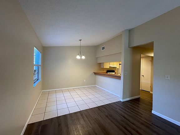 5th image of 1908 Crystal Grove Dr #81kg03ypw