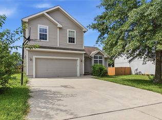 525 E Parma Way, Gardner, KS 66030
