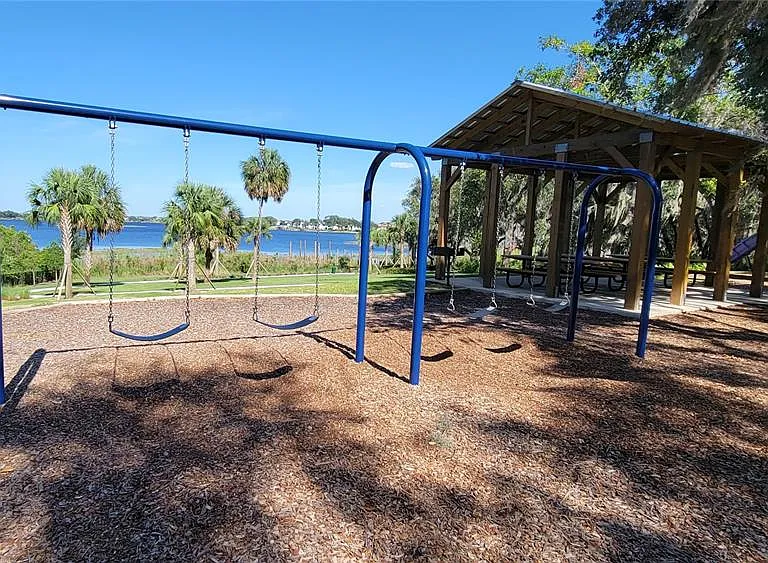 17398 Channel Way — Photo 38