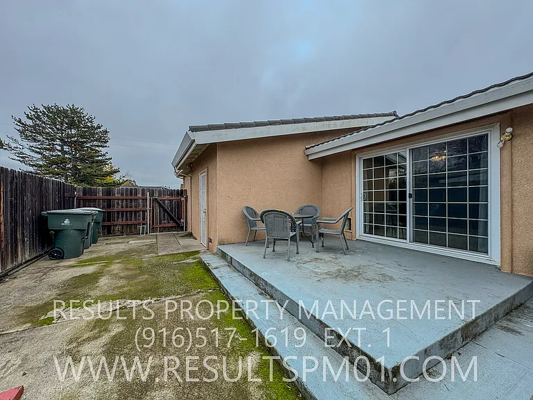 5636 Butano Way — Photo 32