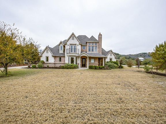 2nd image of 2701 Whispering Oaks Cv