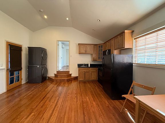2nd image of 20018 Friar St