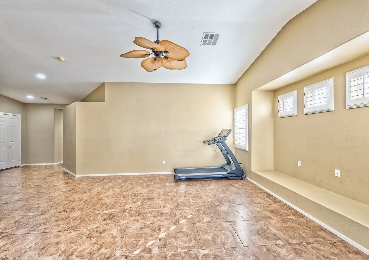 426 River Glider Avenue, North Las Vegas, Nevada 89084 — Photo 4
