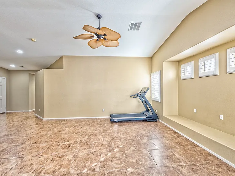 426 River Glider Ave — Photo 4