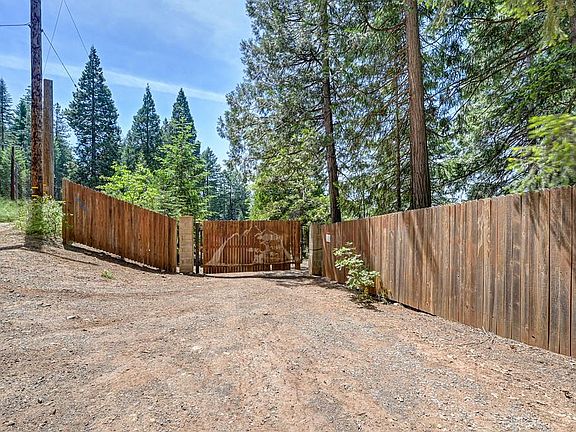 4th image of 1050 Moody Ridge Rd