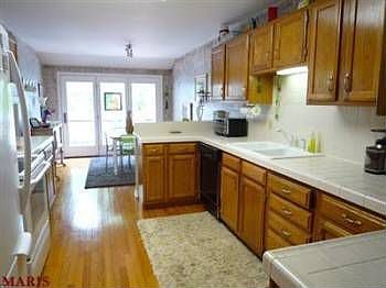 2nd image of 661 Highview Circle Dr