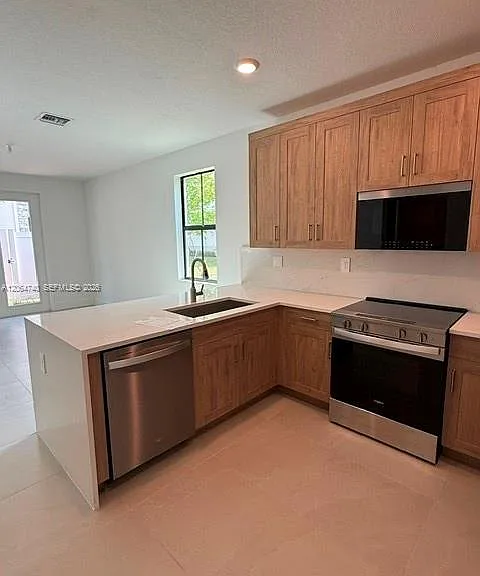 7264 SW 46th St #7264 — Photo 4