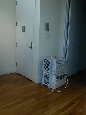 Rented by Elite NY Holdings | media 25