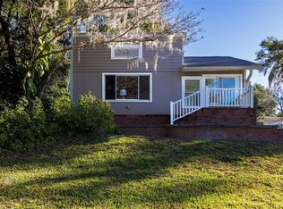 2119 E Crooked Lake Dr, Eustis, FL 32726