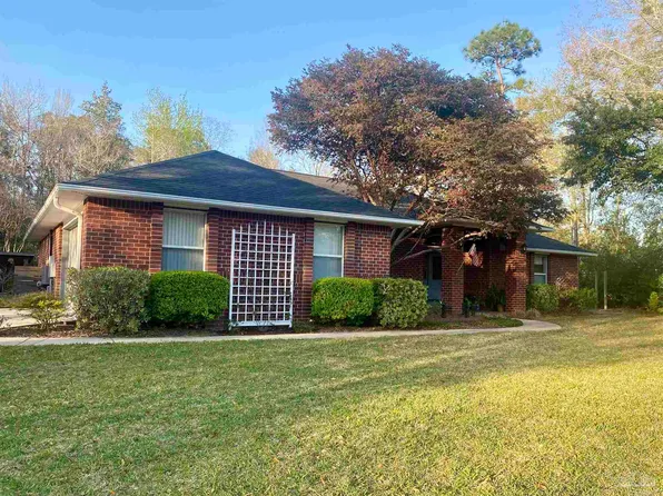 2552 Rosedown Dr, Cantonment, FL 32533