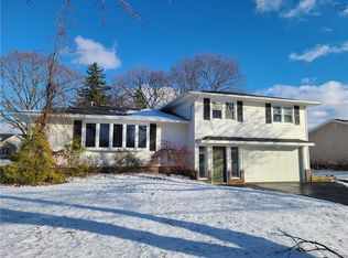 4 Kenwood Rd, Auburn, NY 13021