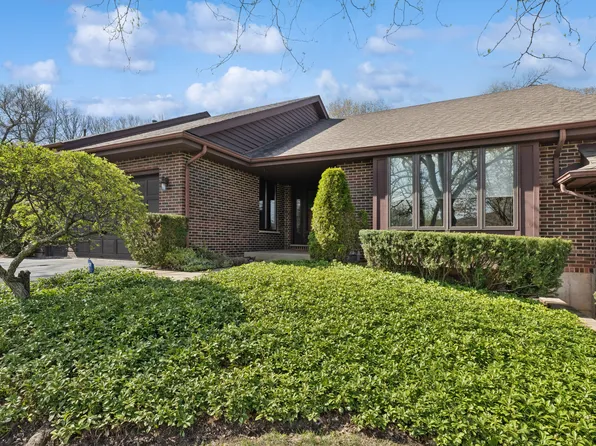 808 Kristin Ct #808, Gurnee, IL 60031