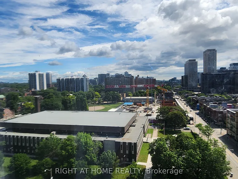 100 Queen St E #1503 — Photo 20