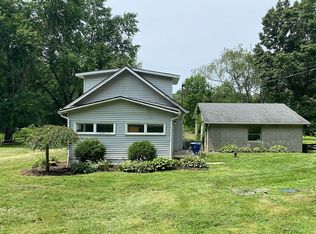 1840 Orchard Ln, Akron, OH 44312