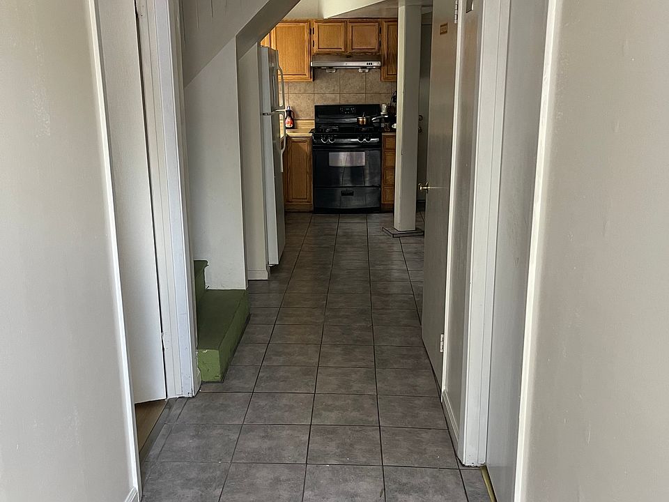 1st image of 1220 Plymouth Ave #B