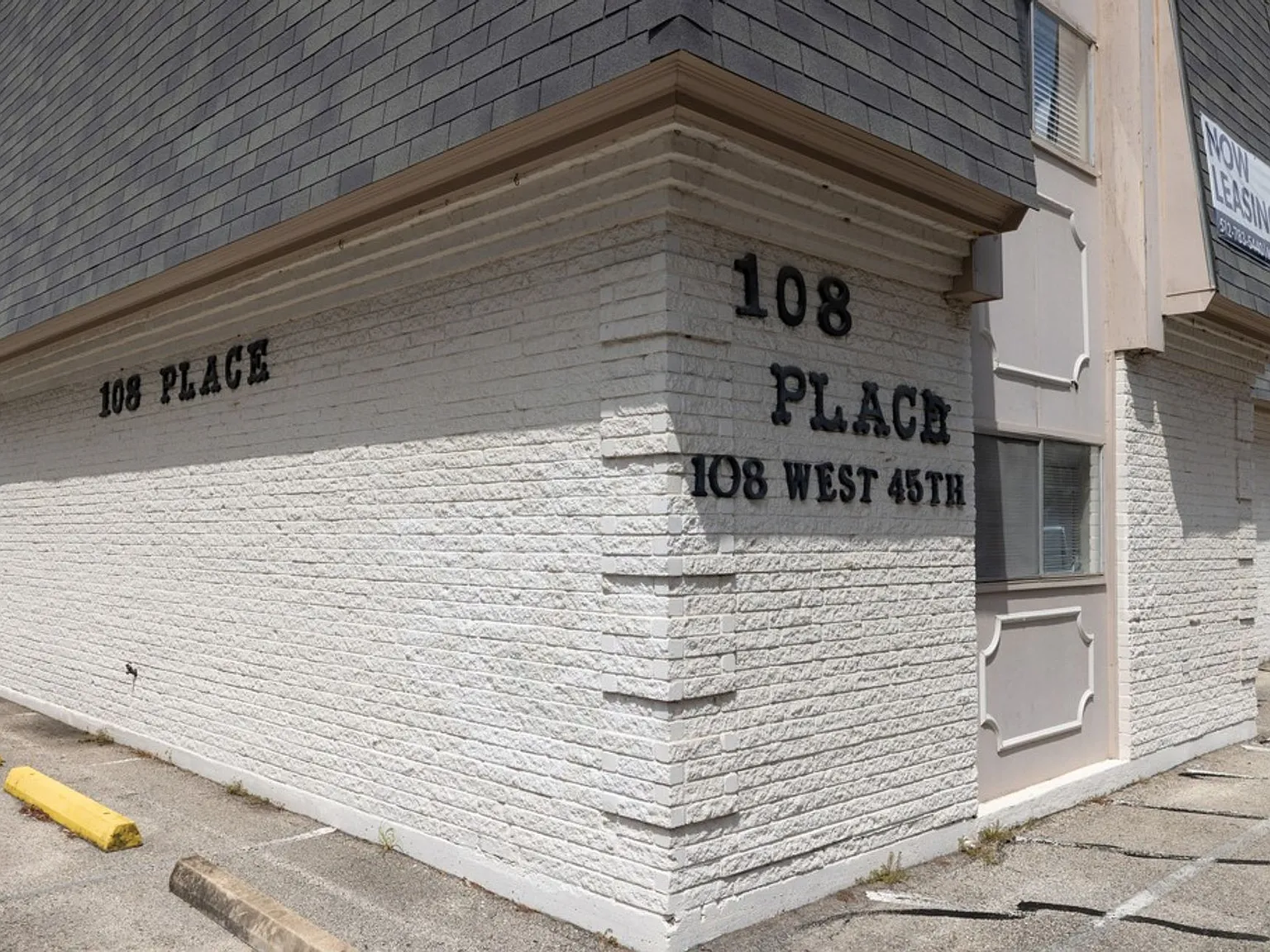 108 Place Apartments — Photo 3