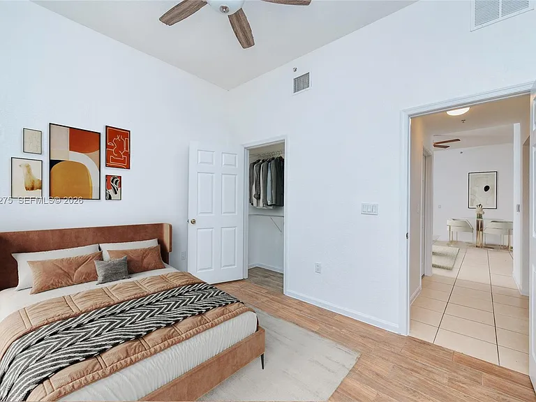 2851 Riverside Dr #207 — Photo 15