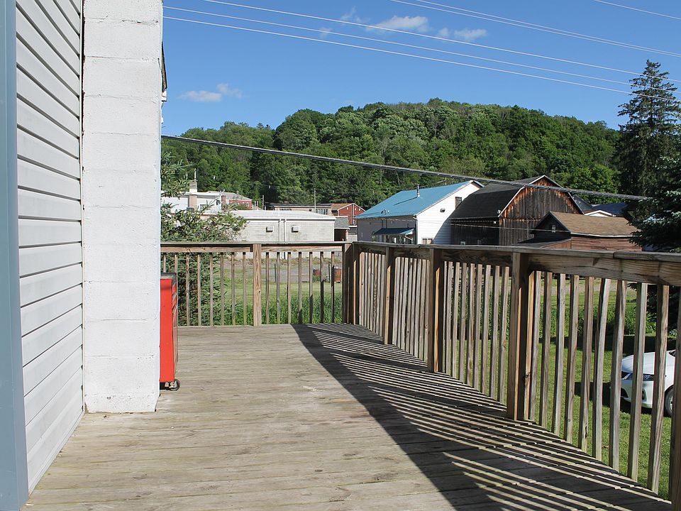 133 W Main St, Dushore, PA 18614 Zillow