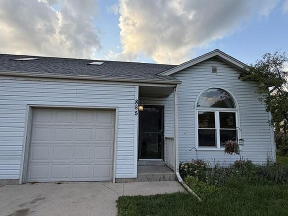 3rd image of 885 S Imperial DRIVE #889