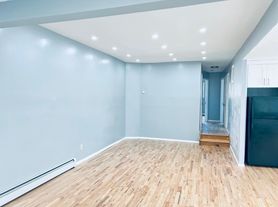 621 Beach 68 St, Arverne, NY