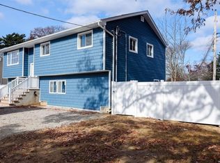 609 Centerwood St, West Babylon, NY 11704