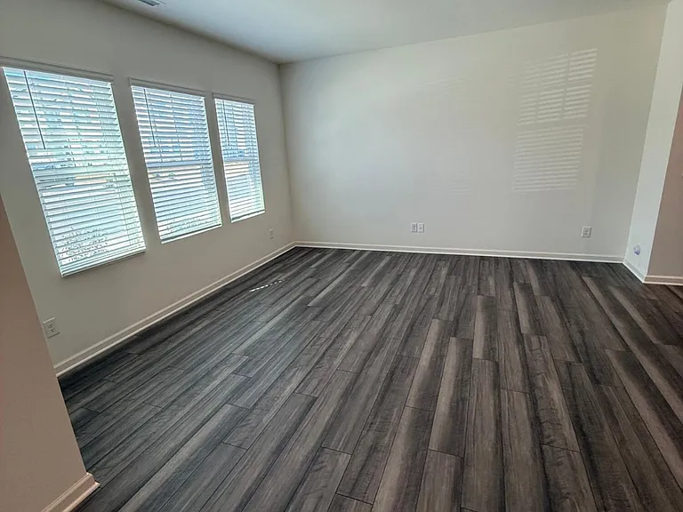 329 Spaight Acres Way — Photo 9