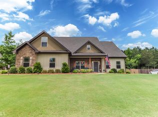 623 Ashley Glen Dr, Williamson, GA 30292