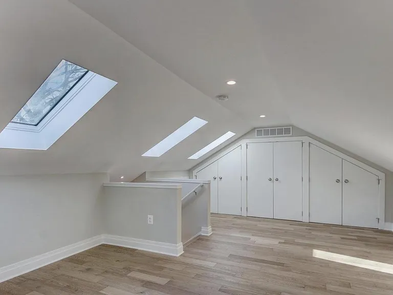 1435 Jackson St NE — Photo 14