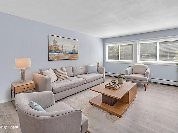 2nd image of 2616 Harriet Ave APT 104