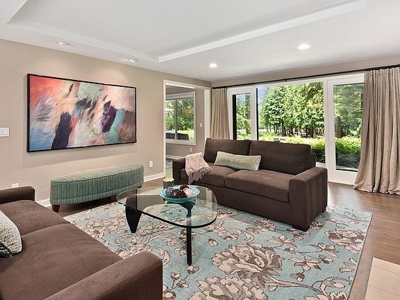 2nd image of 2309 Sahalee Dr E