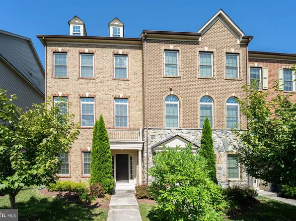 7415 Matapan Dr, Hanover, MD 21076