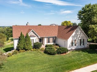 4928 Scenic Oak Dr SW, Rochester, MN 55902