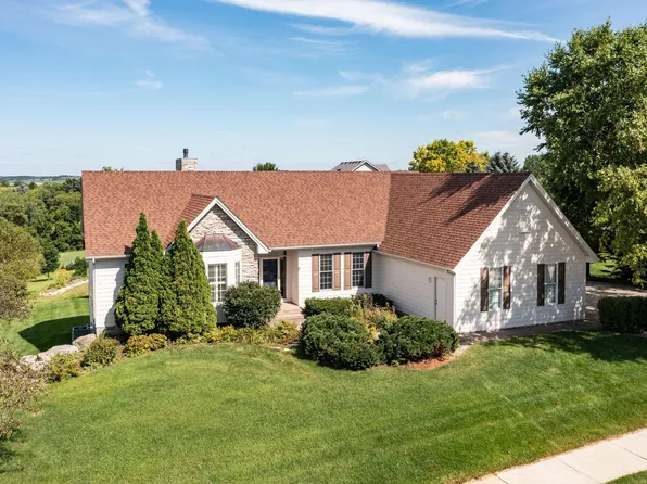 4928 Scenic Oak Dr SW, Rochester, MN 55902