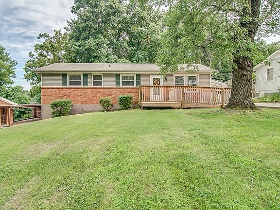 3rd image of 1444 McCan Dr