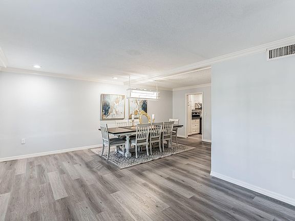 5th image of 2036 S Countryside Cir