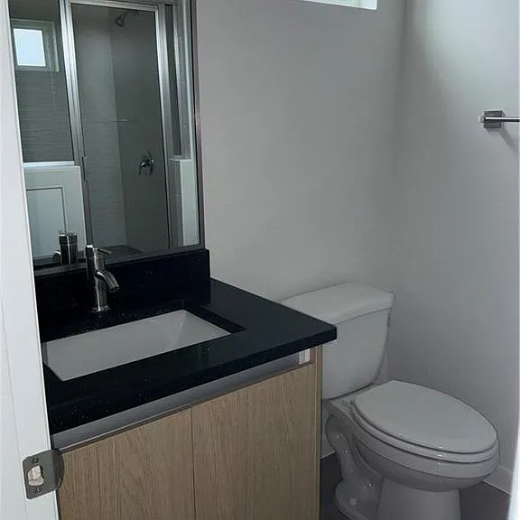 3904 Ventura Ave #3 — Photo 11