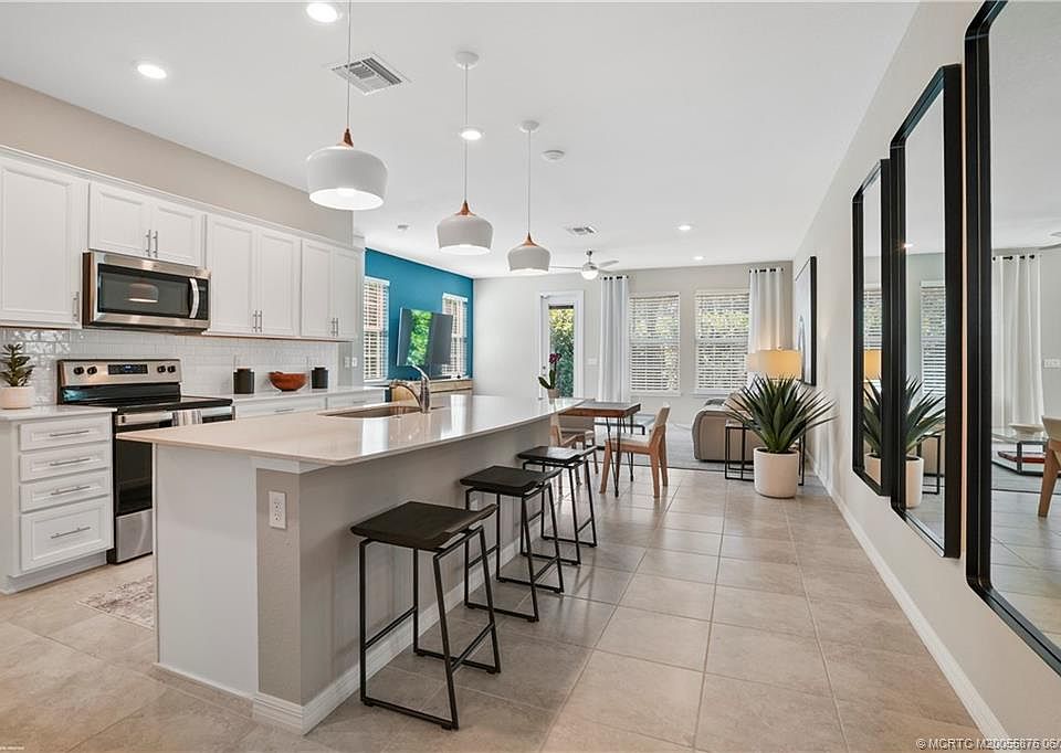 1st image of 1824 SE Ocean Cove Way