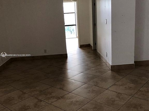 5th image of 16909 N Bay Rd APT 711