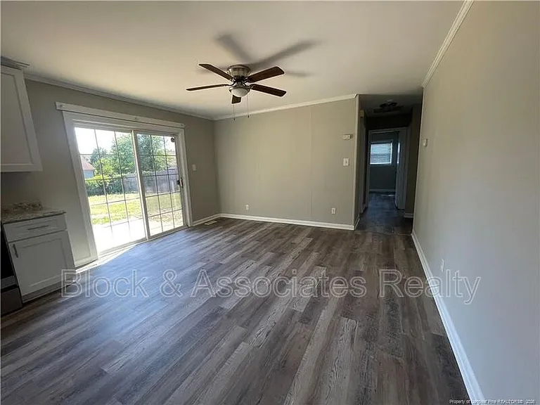 1927 Shiloh Dr — Photo 8