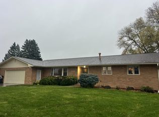 1305 Parkview Dr, Norfolk, NE 68701