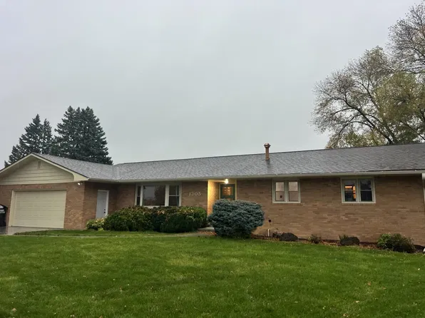1305 Parkview Dr, Norfolk, NE 68701