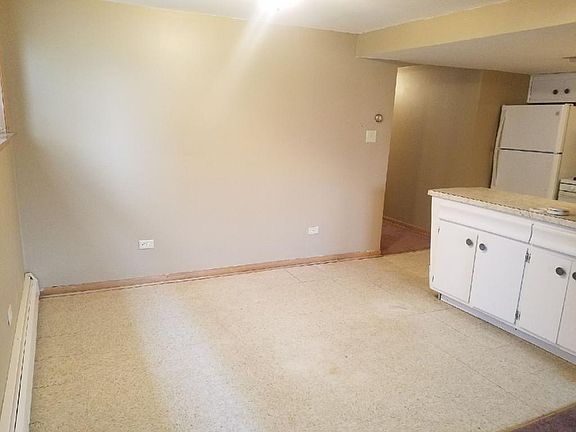 5th image of 5929 W 79th St APT 3E