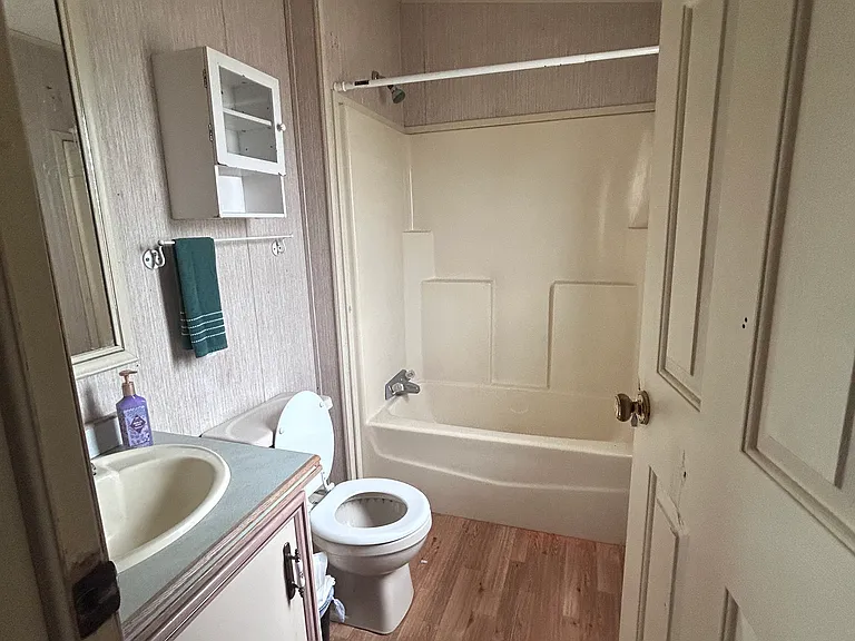 137 Curtis Ln — Photo 17