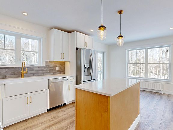 5th image of 46 Autumn Ridge