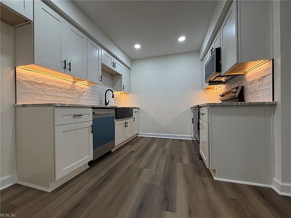 3rd image of 2510 King Ct