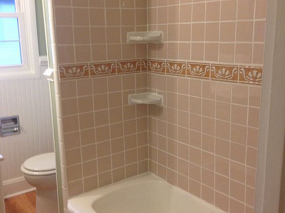 New tile/wainscoting