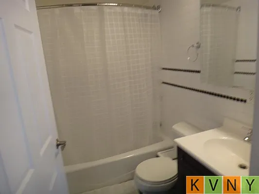 Rented by KVNY Soho | media 22