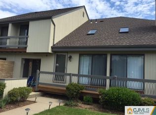 18 Woodhill St #143, Somerset, NJ 08873